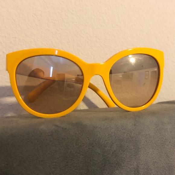 chanel yellow sunglasses